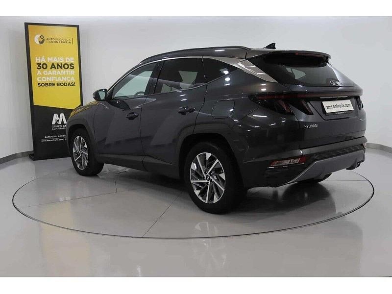 Usado Hyundai Tucson Premium 116 HP (85 kW) 2022 Cinzento SUV