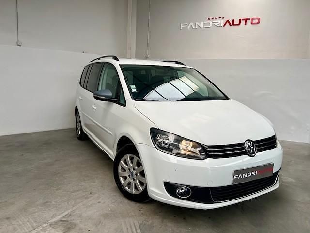 Branco Usado 2015 VW Touran Monovolume | € 11.490 (Caro) - Imagem 1/4