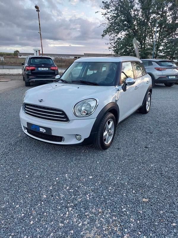 Branco Usado 2013 Mini Countryman SUV | € 12.500 (Preço justo) - Imagem 1/4