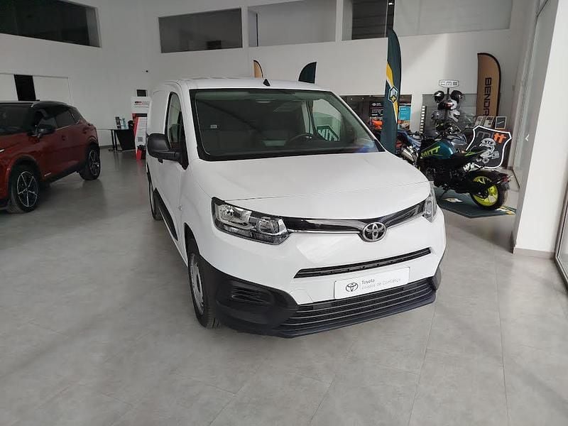 Branco (sólida) Usado 2024 Toyota Proace City Van | € 21.850 (Preço justo) - Imagem 1/4