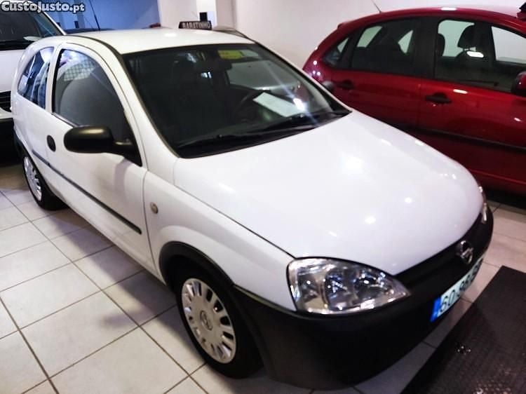 Branco Usado 2001 Opel Corsa | € 1.950 (Preço justo) - Imagem 1/1