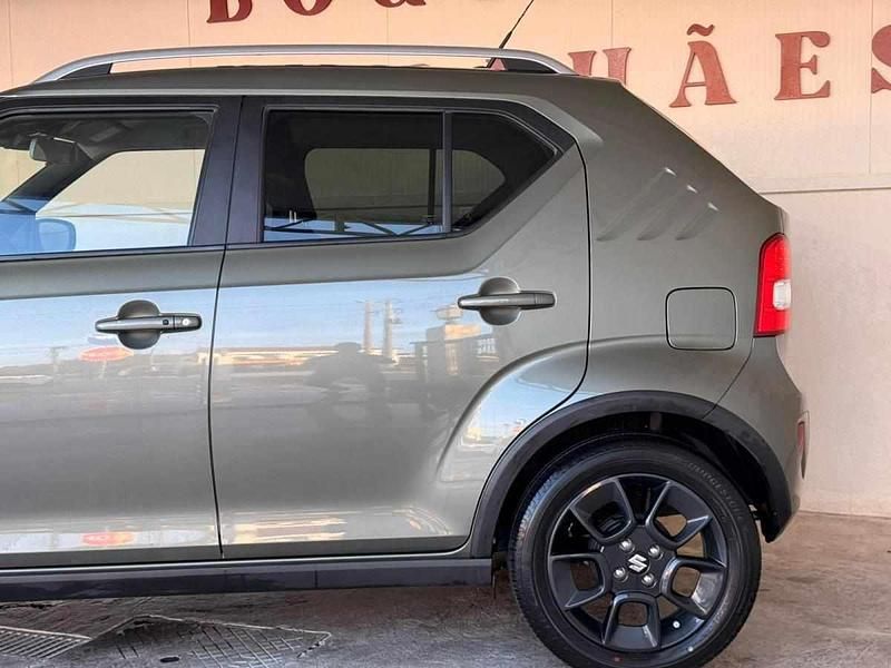 Usado Suzuki Ignis 83 HP (61 kW) 2022 Verde Citadino