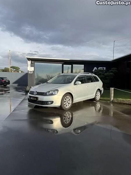 Cinza Usado 2012 VW Golf Style Sedan | € 5.750 (Preço justo) - Imagem 1/1