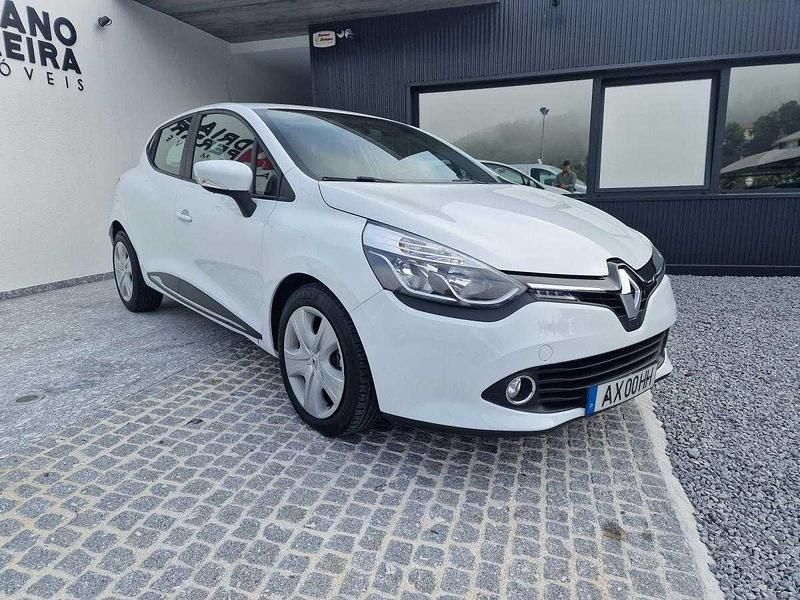 Usado Renault Clio IV 75 HP (55 kW) 2014 Branco