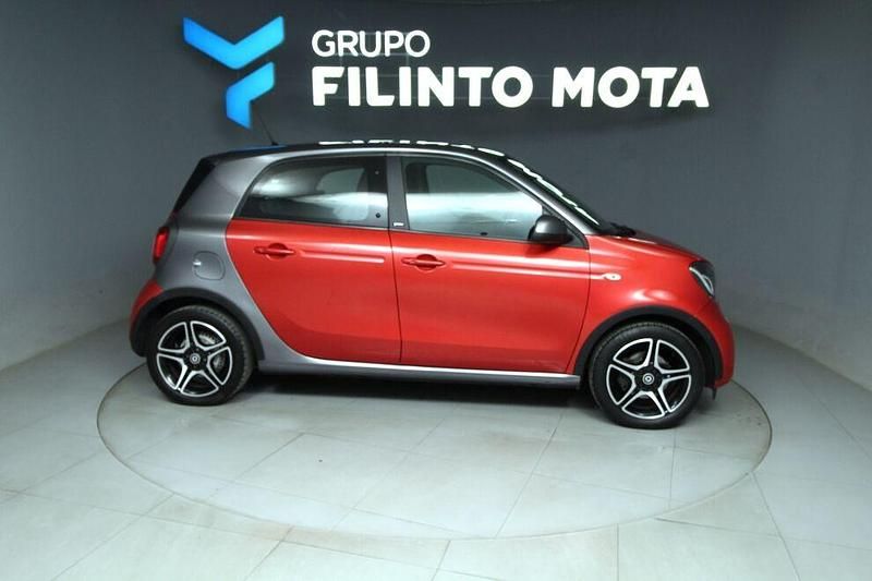 Vermelho Usado 2019 Smart ForFour Passion Citadino | € 10.990 (Preço justo) - Imagem 1/4
