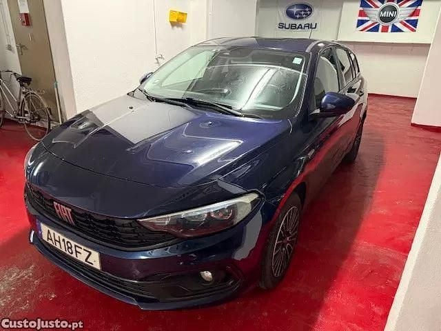 Usado Fiat Tipo Wagon 101 HP (74 kW) 2021 Azul Carrinha