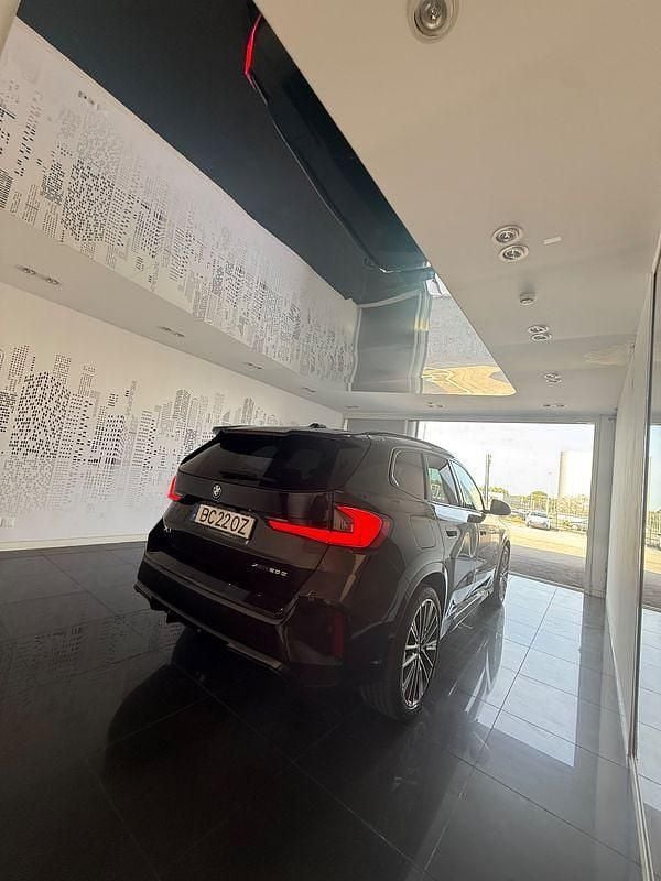 Usado BMW X1 245 HP (180 kW) 2023 Preto SUV