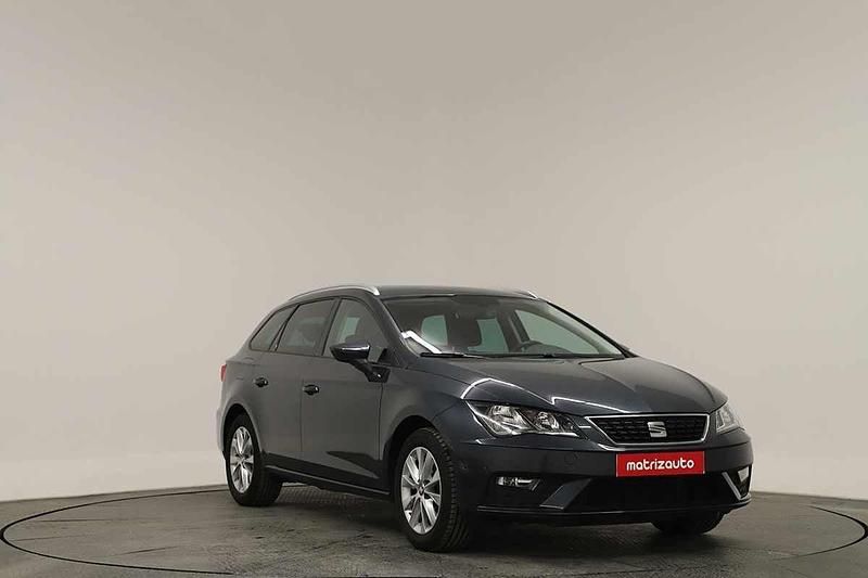 Cinzento Usado 2019 Seat Leon Carrinha | € 19.799 (Caro) - Imagem 1/4