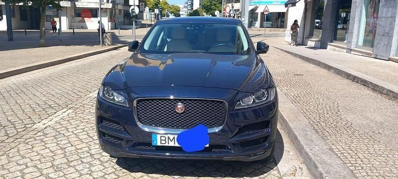 Usado 2016 Jaguar F-Pace SUV | € 26.000 (Caro) - Imagem 1/4