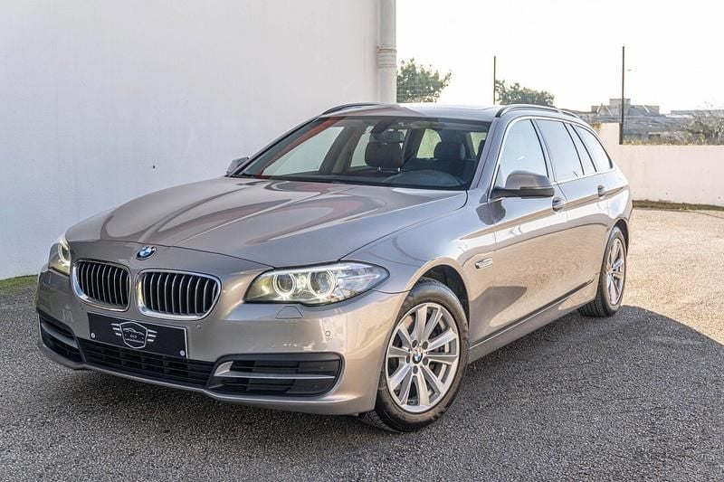Usado BMW 520 Luxury Line 190 HP (139 kW) 2015 Cinza Carrinha