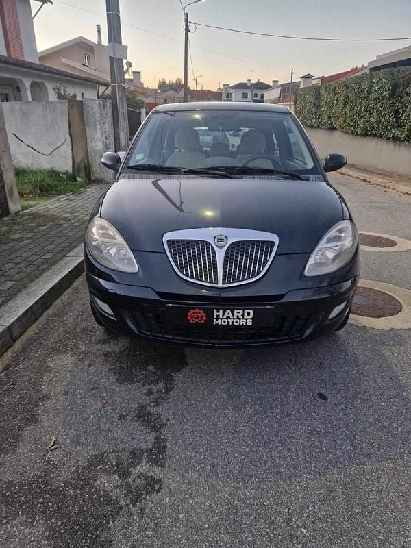 Preto Usado 2005 Lancia Ypsilon Citadino | € 2.300 - Imagem 1/4