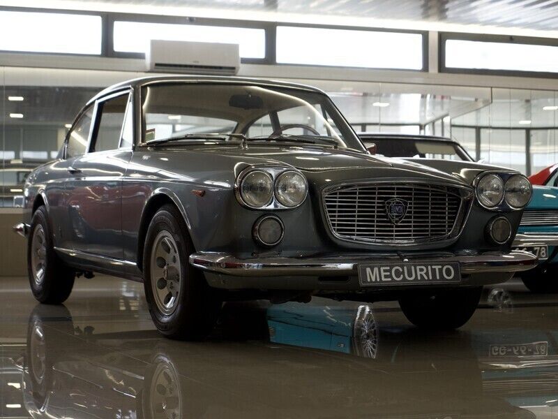 Cinza Usado 1966 Lancia Flavia Coupé | € 31.000 - Imagem 1/4
