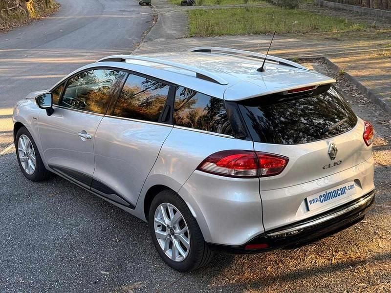 Usado Renault Clio IV 90 HP (66 kW) 2019 Cinzento Carrinha