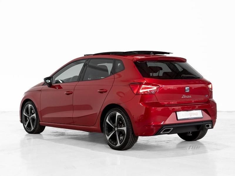 Usado Seat Ibiza FR 116 HP (85 kW) 2024 Vermelho Citadino