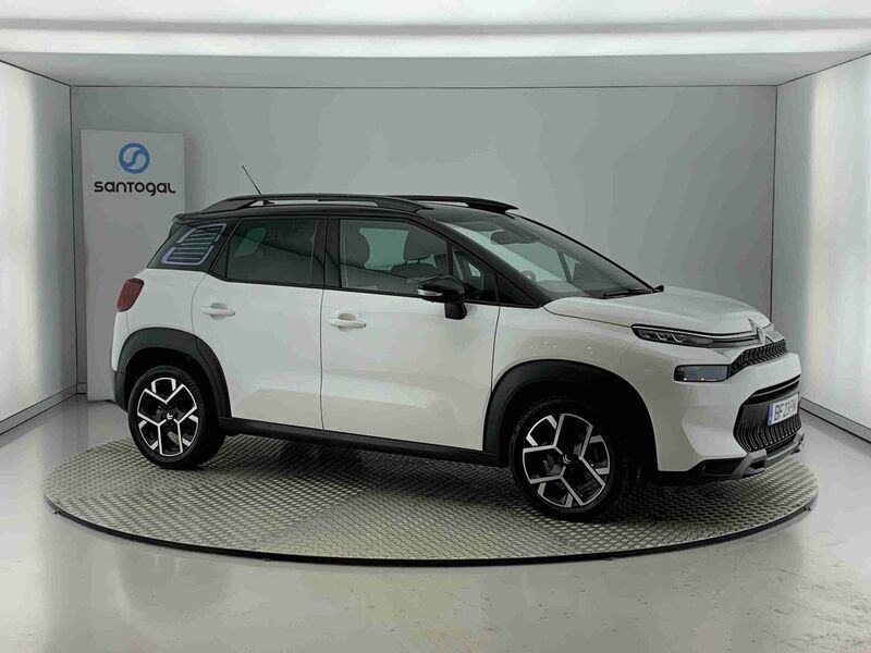 Branco Usado 2023 Citroën C3 Aircross Feel SUV | € 22.490 - Imagem 1/4