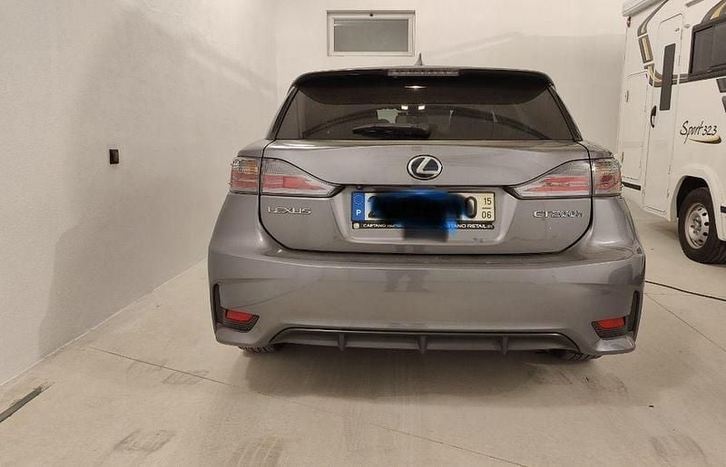 Usado 2015 Lexus CT200h Executive Line Sedan | € 13.400 - Imagem 1/4