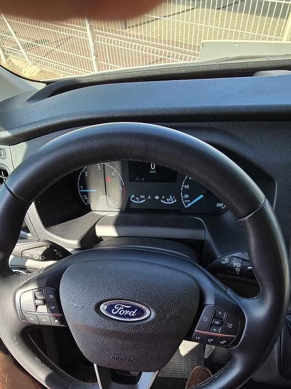 Usado Ford Transit 131 HP (96 kW) 2022 Branco Carrinha