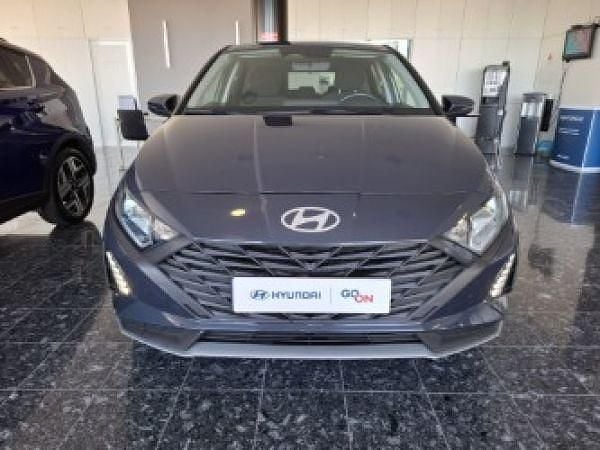 Aurora grey (metalizado) Usado 2024 Hyundai i20 Comfort | € 17.490 (Preço justo) - Imagem 1/4