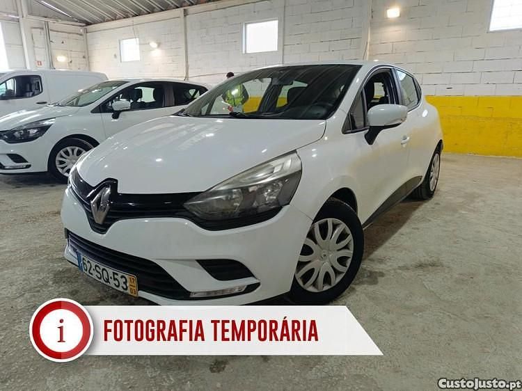 Branco Usado 2017 Renault Clio IV Zen Citadino | € 10.790 (Preço justo) - Imagem 1/1