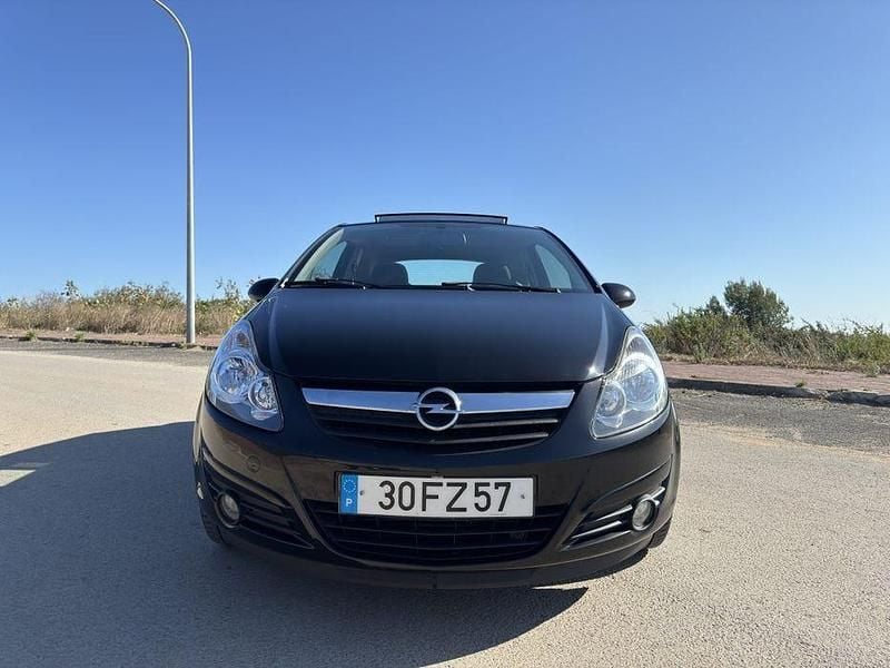 Usado Opel Astra GTC 90 HP (66 kW) 2008