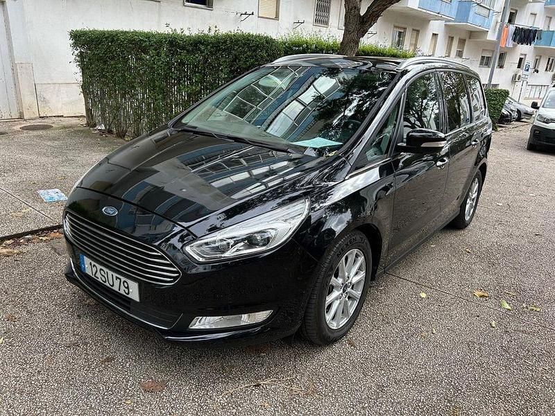 Usado 2017 Ford Galaxy Titanium Monovolume | € 15.000 - Imagem 1/4