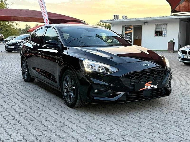 Usado Ford Focus ST-Line 125 HP (91 kW) 2018 Preto Citadino