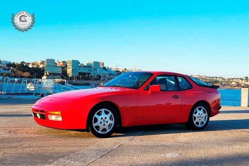 Vermelho Usado 1988 Porsche 944 Turbo | € 45.000 - Imagem 1/4