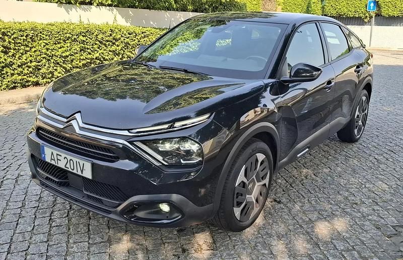 Preto Usado 2021 Citroën C4 Shine Sedan | € 16.100 (Bom preço) - Imagem 1/4
