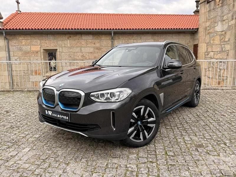 Cinzento Usado 2021 BMW iX SUV | € 31.990 (Preço justo) - Imagem 1/4
