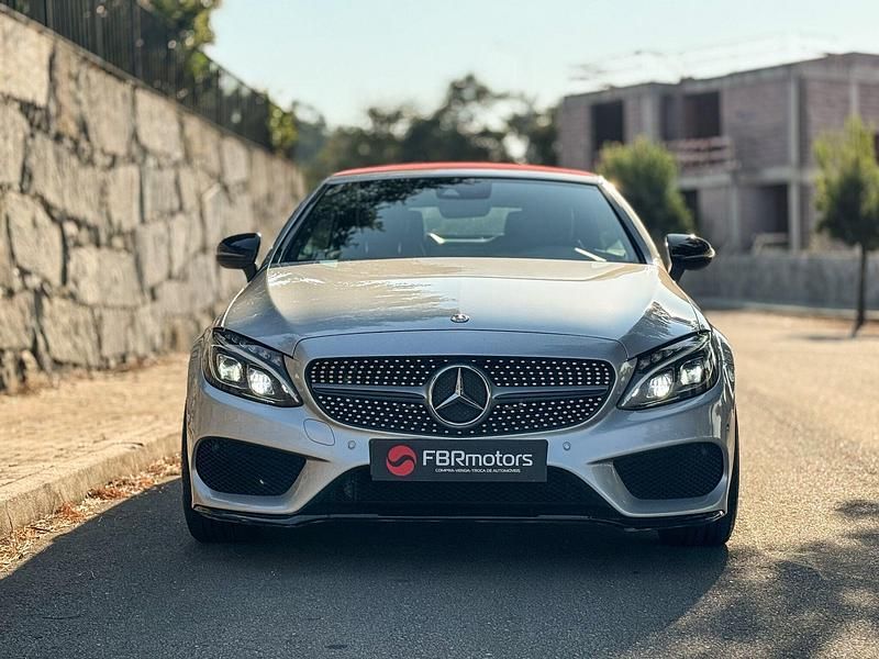 Cinza Usado 2018 Mercedes C220 Cabrios | € 34.990 - Imagem 1/4