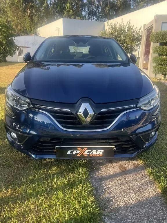 Azul Usado 2017 Renault Mégane IV Coupé | € 16.490 (Caro) - Imagem 1/4