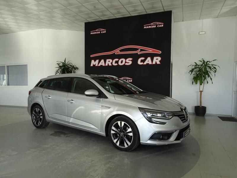 Cinzento Usado 2018 Renault Mégane IV Carrinha | € 17.400 (Caro) - Imagem 1/4