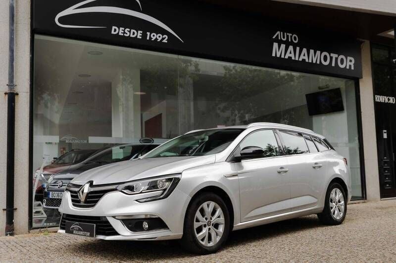 Cinzento Usado 2020 Renault Mégane IV Carrinha | € 16.450 (Bom preço) - Imagem 1/4