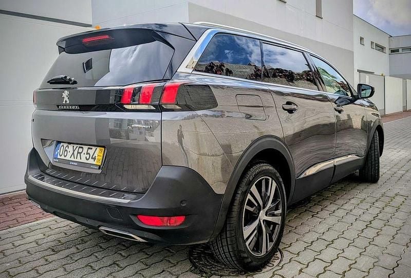 Usado Peugeot 5008 GT-line 130 HP (95 kW) 2019 SUV