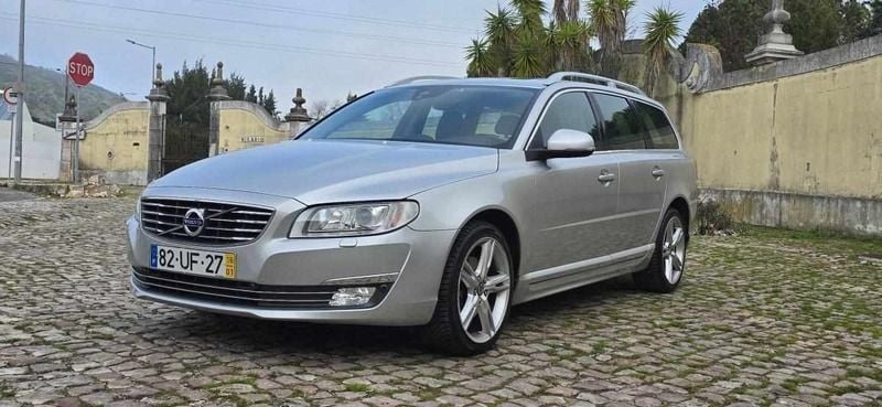 Cinzento Usado 2016 Volvo V70 Carrinha | € 15.990 - Imagem 1/4