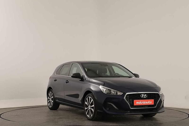 Azul Usado 2019 Hyundai i30 Citadino | € 20.149 (Caro) - Imagem 1/4