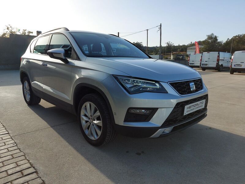 Usado Seat Ateca Style 115 HP (84 kW) 2019 Cinza prata SUV
