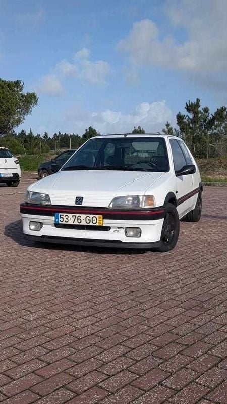 Branco Usado 1996 Peugeot 106 Citadino | € 3.900 - Imagem 1/4