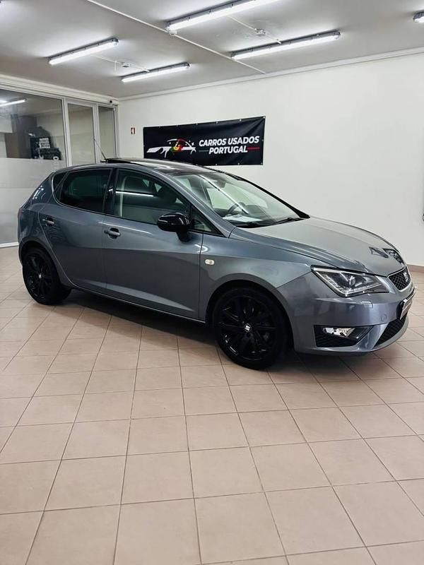 Usado Seat Ibiza FR 110 HP (80 kW) 2016 Cinzento