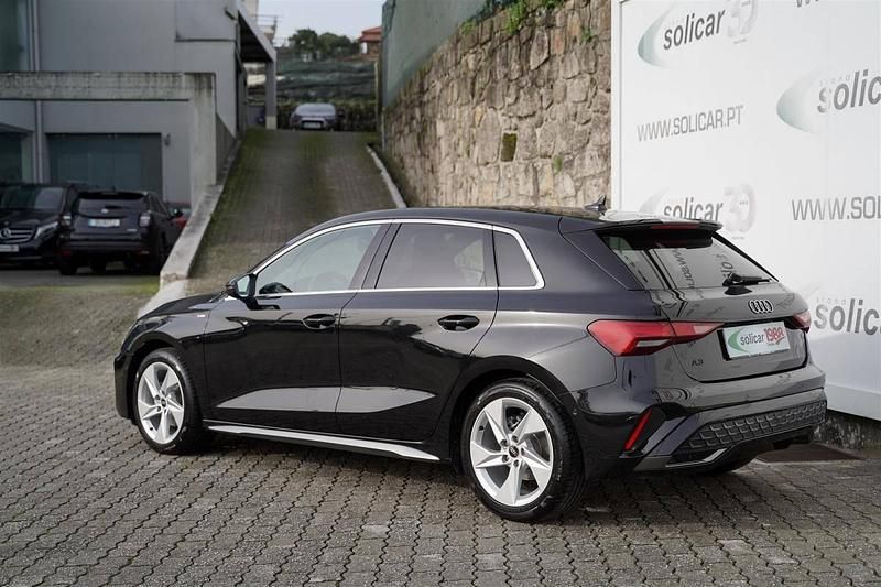 Usado Audi A3 116 HP (85 kW) 2025 Preto