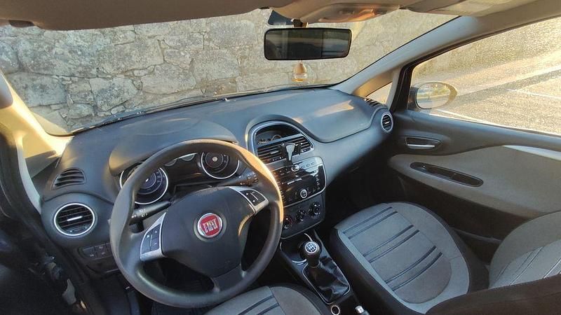 Usado Fiat Punto Evo 90 HP (66 kW) 2011 Citadino