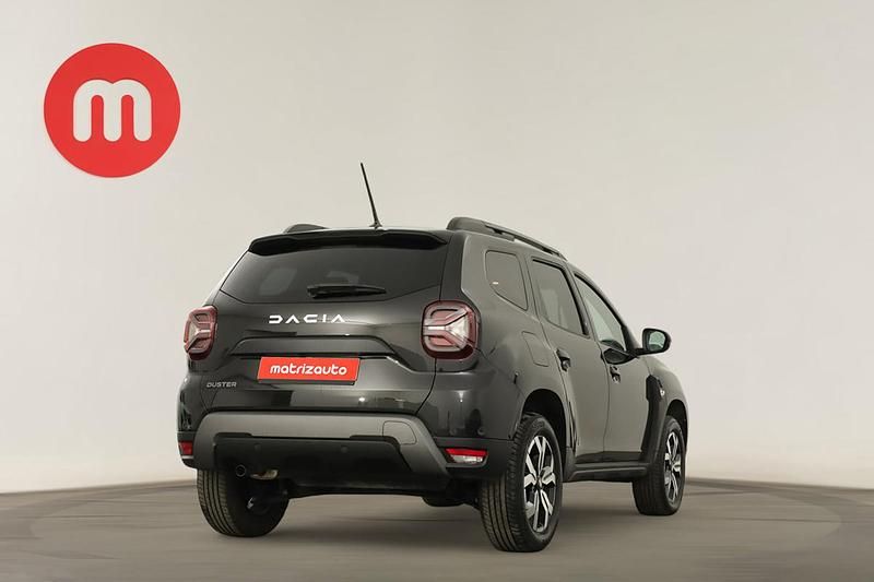 Usado Dacia Duster Journey 115 HP (84 kW) 2024 Preto SUV