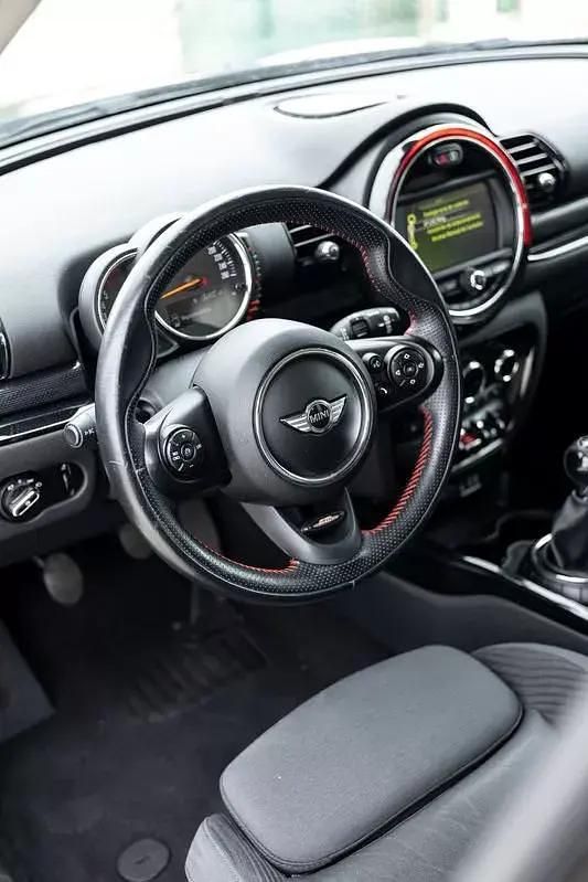 Usado Mini John Cooper Works Clubman 116 HP (85 kW) 2016 Preto Carrinha