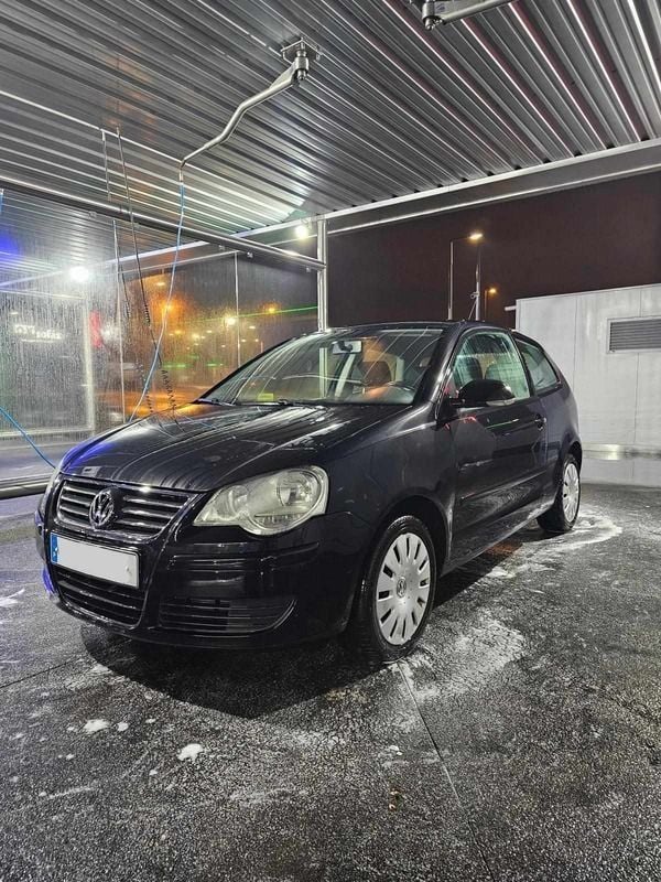 Preto Usado 2007 VW Polo Citadino | € 2.450 (Preço justo) - Imagem 1/4