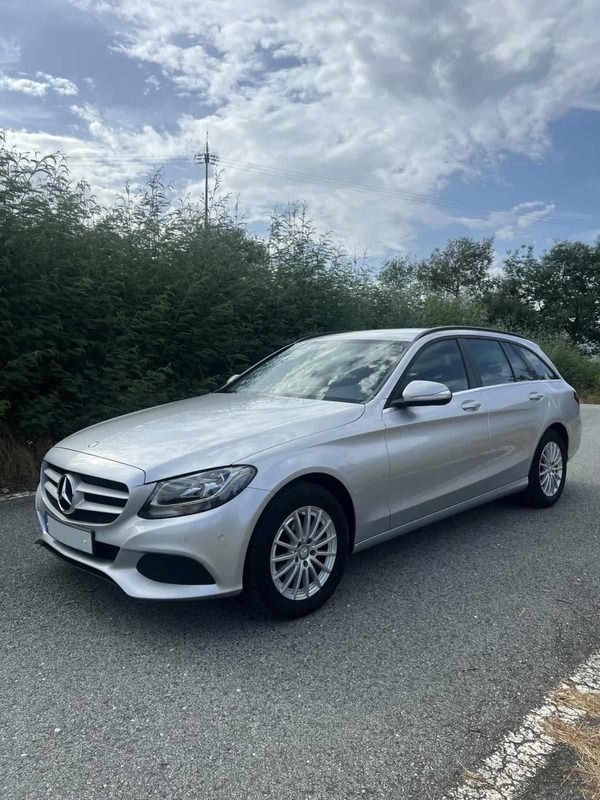 Cinzento Usado 2014 Mercedes C200 | € 15.900 (Bom preço) - Imagem 1/4