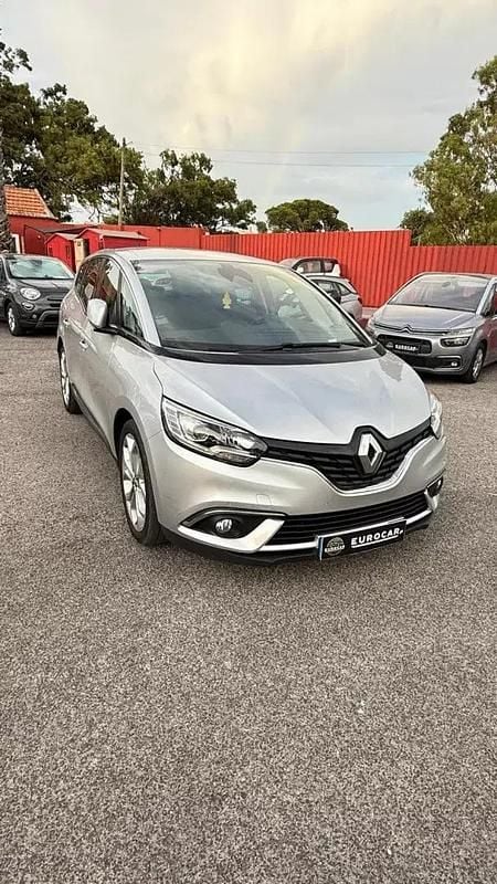 Usado Renault Grand Scénic IV Black Edition 120 HP (88 kW) 2019 Cinzento Monovolume