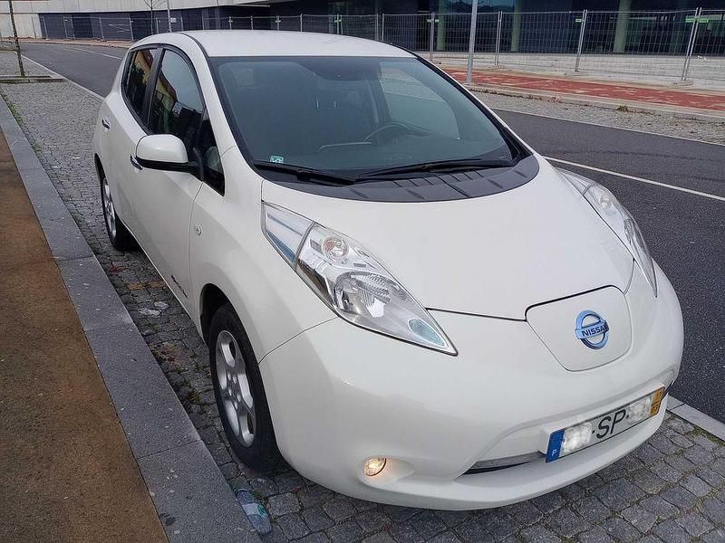 Usado Nissan Leaf Acenta 80 kW (109 HP) 2017 Branco Citadino