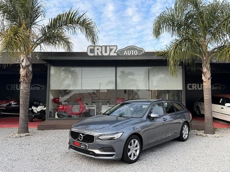 Usado Volvo V90 Momentum 190 HP (139 kW) 2017 Cinza Carrinha