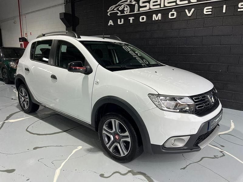 Usado Dacia Sandero Stepway 90 HP (66 kW) 2020 Branco
