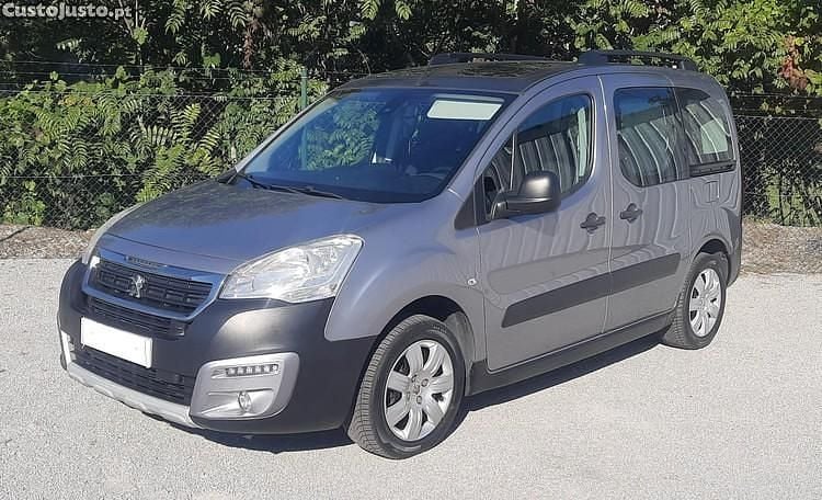 Cinza Usado 2017 Peugeot Partner Tepee Outdoor Monovolume | € 12.850 - Imagem 1/1